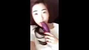 Madlin Moon membiarkan air awek tudung viral mani keluar dari pantatnya