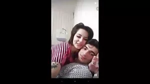 Panas video awek si rambut coklat besar titted ibu azimat muda stud dan menghisap zakar besar beliau sepanjang jalan