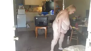 Petite ts Crystal video sex awek melayu Thayer menggoncang pantat dan telur tanpa berlapik dubur